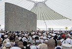 حجاج بيت الله الحرام يرمون الجمرات ثاني أيام التشريق.. والمتعجلون يتجهون للمسجد الحرام لأداء طواف الوداع