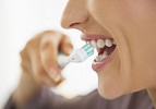 العيادة الألمانية لطب الأسنان بدبي تقدم بعض النصائح للمحافظة على صحة اللثة والأسنان