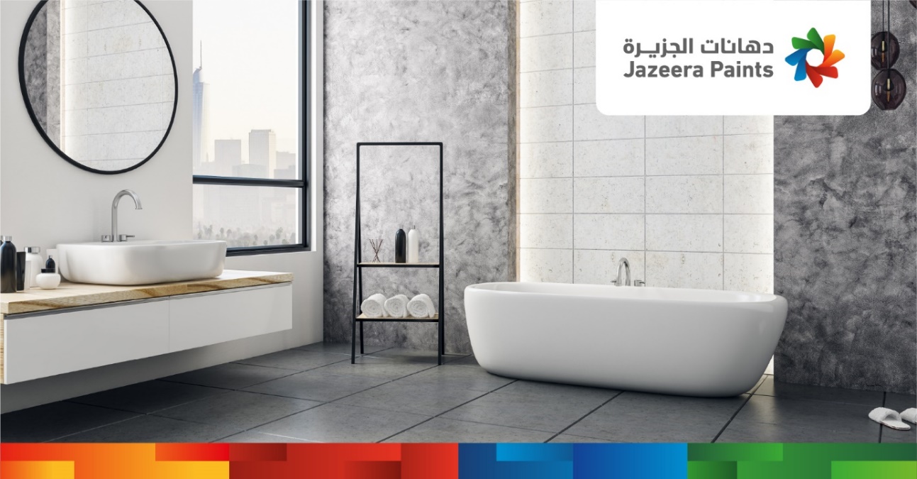 A bathroom with a tub and a sink

Description automatically generated